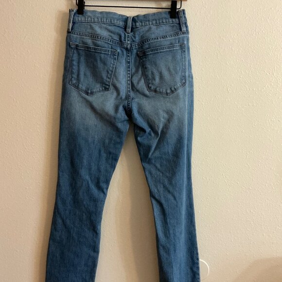 J. Crew Womens Broken In Boyfriend Jeans 25 Blue Medium Wash Distressed - Picture 2 of 12
